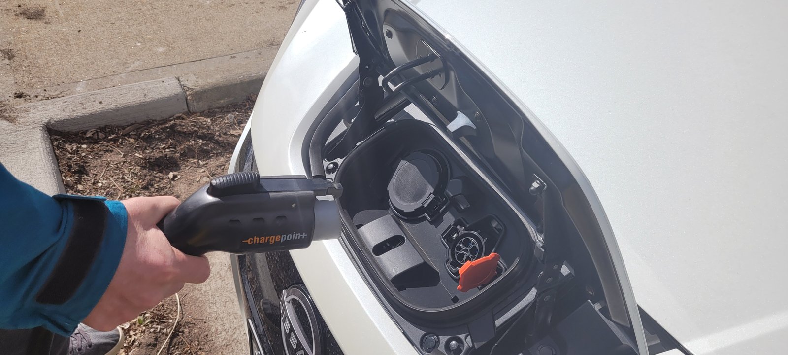 Charging an electric vehicle