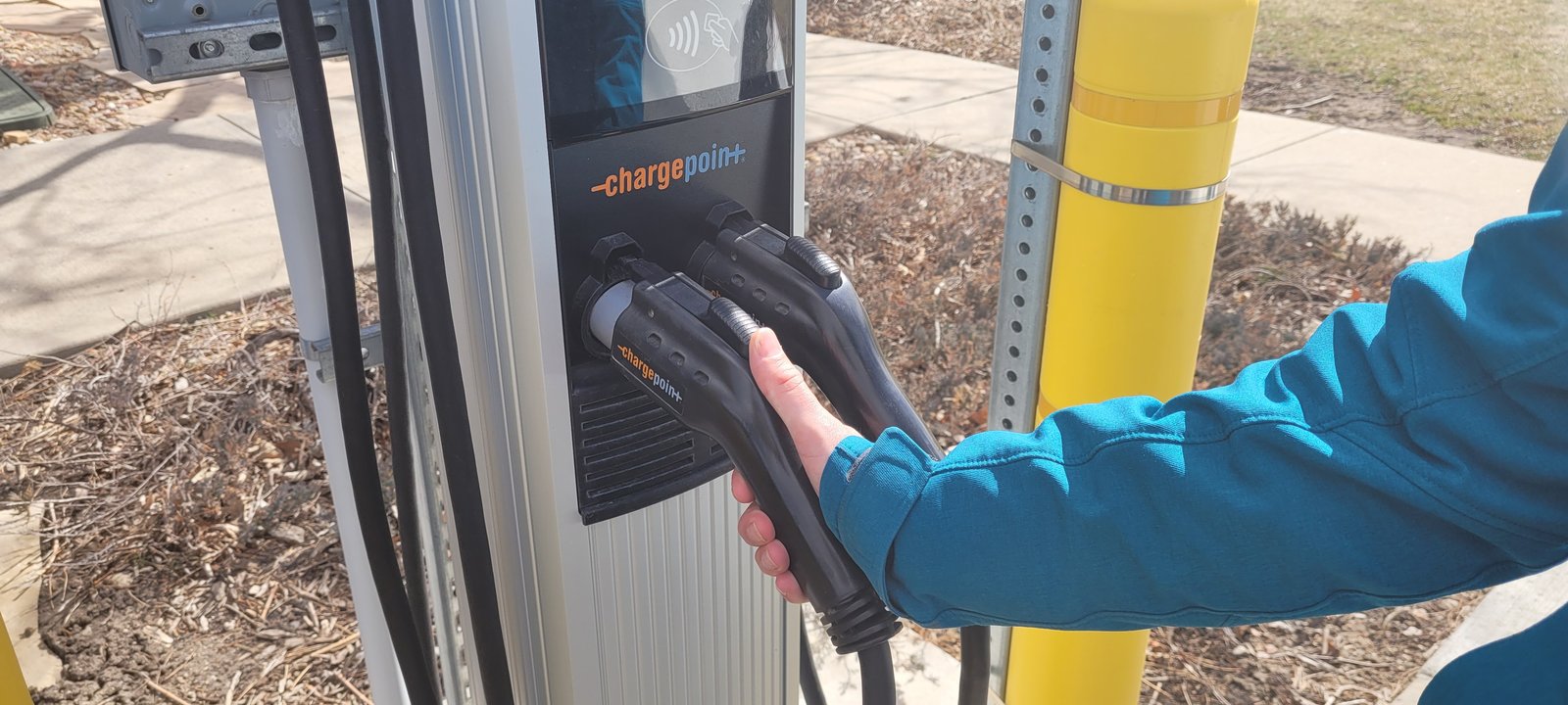 Electric Vehicle Charging Station